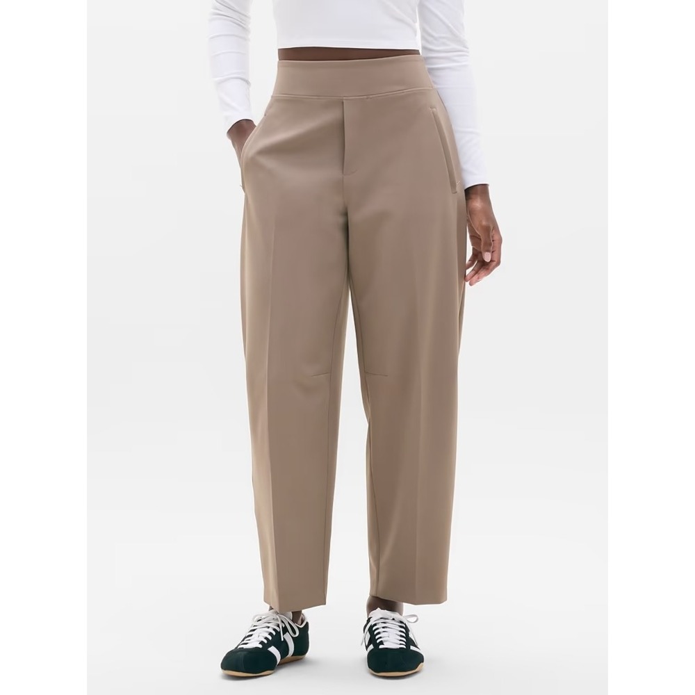 Athleta Endless High Rise Barrel Pant 10 Tan Khaki Commuter Travel Gorpcore